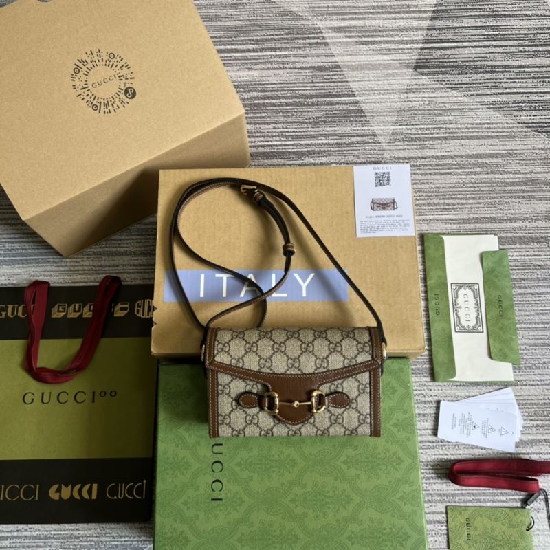 Gvc*1 horsebit bags